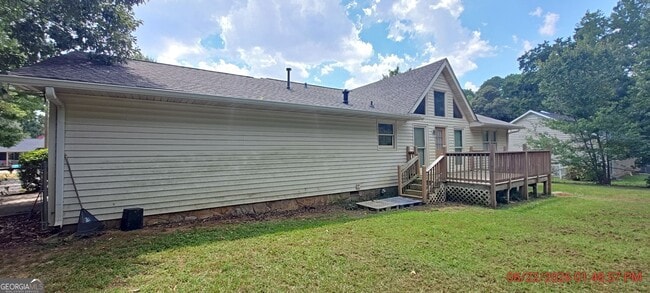 Building Photo - 205 Winston Dr