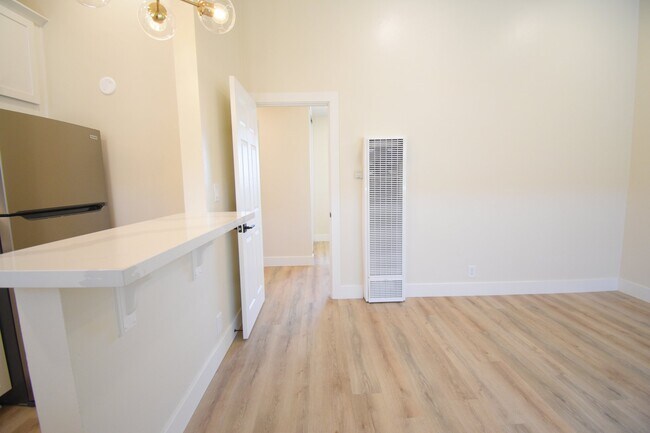 Foto del edificio - 1312 S Pacific St