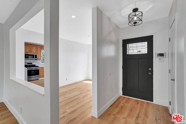 Building Photo - 12801 Friar St