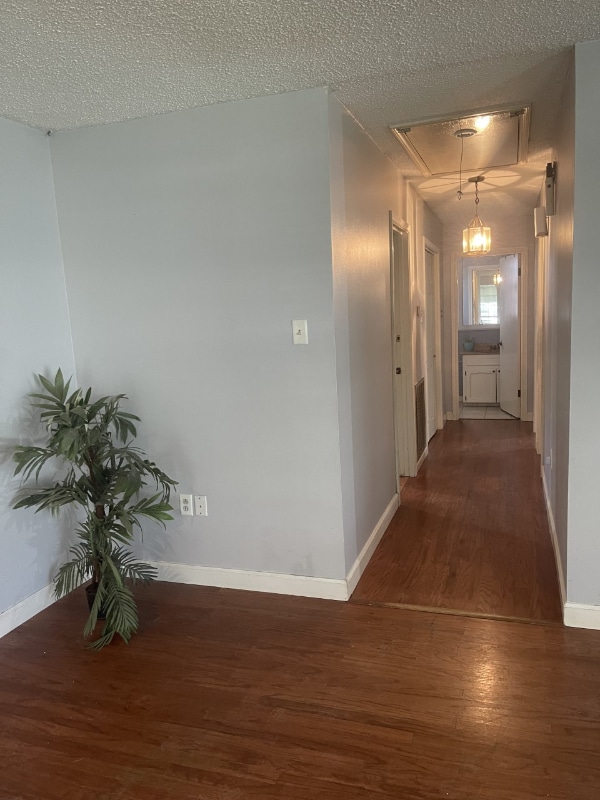 Building Photo - 13323 Briargrove Ave
