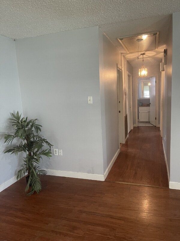 Foto del edificio - 13323 Briargrove Ave