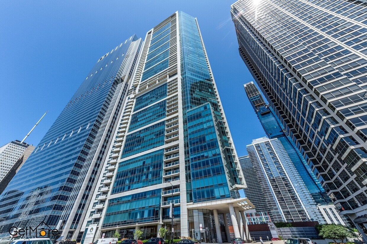 Foto principal - 340 E Randolph St
