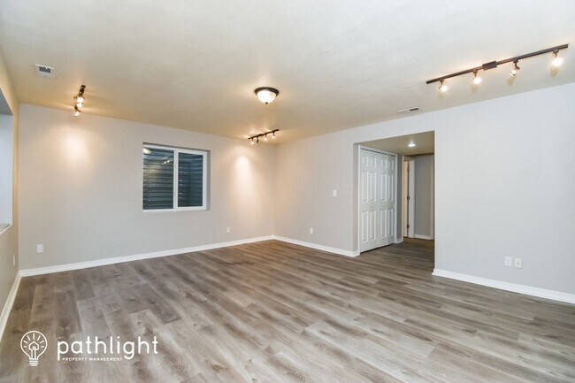 Building Photo - 4114 Vernal Circle