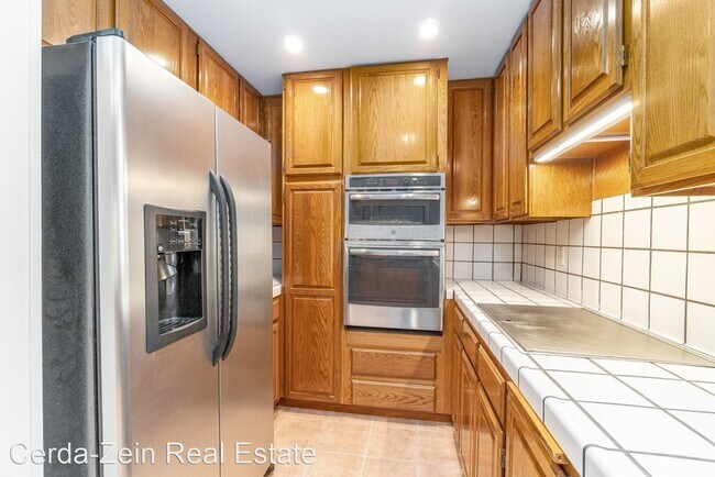 Foto del edificio - 3 br, 3 bath House - 6225 Leona St.