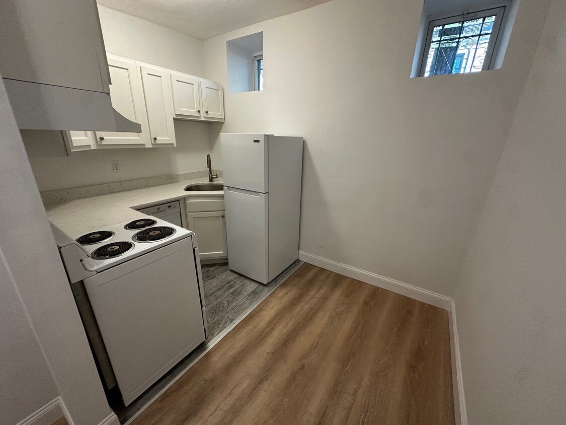 Foto principal - 73 Park Dr