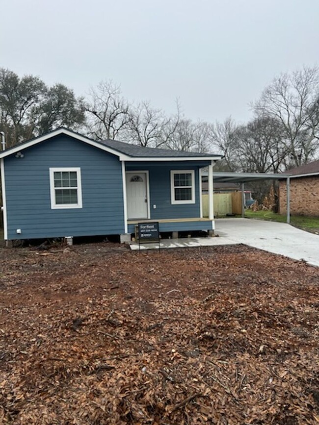 Building Photo - 3 Bed, 2 Bath House, Nederland