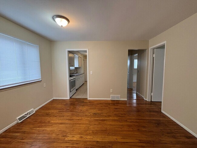 Foto del edificio - 22628 Oaklane St