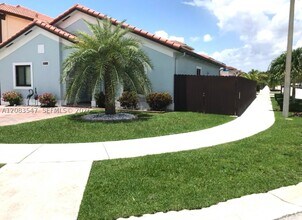 Building Photo - 4400 SW 164th Path