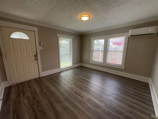 Photo - 6915 Avenue L Apartment