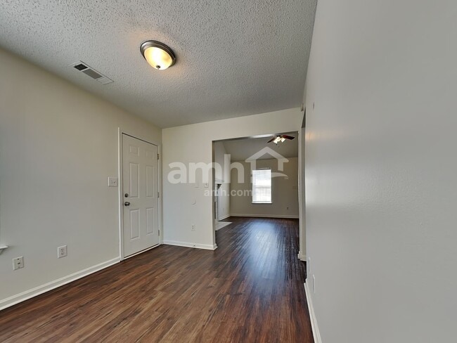 Foto del edificio - 4938 Copper Valley Dr E