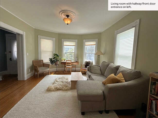 Building Photo - 40 Bartlett St