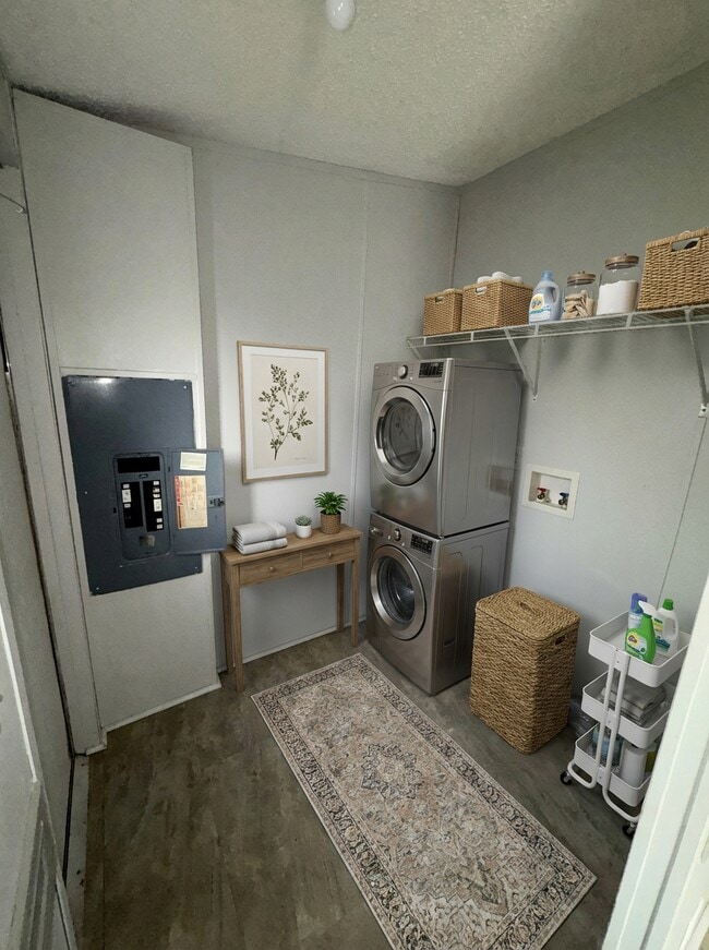 Building Photo - Rob-Inn Estates LLC