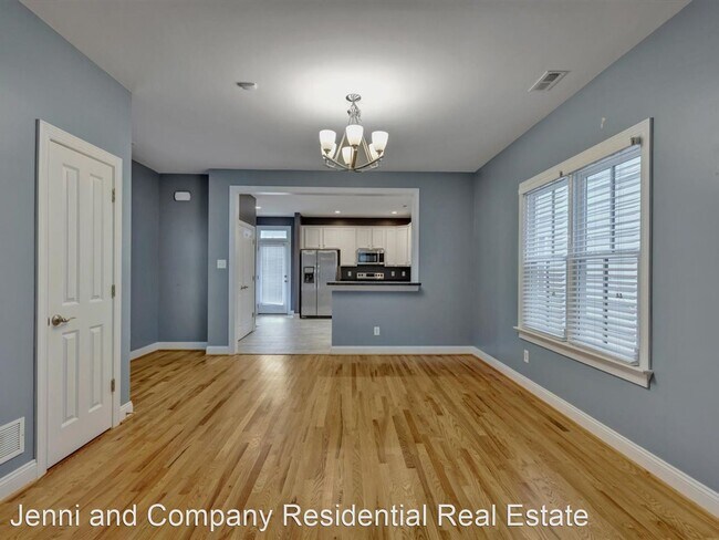 Building Photo - 3 br, 2.5 bath House - 1723 Bainbridge Street