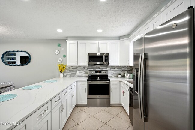 Building Photo - 237 St Katherine Blvd