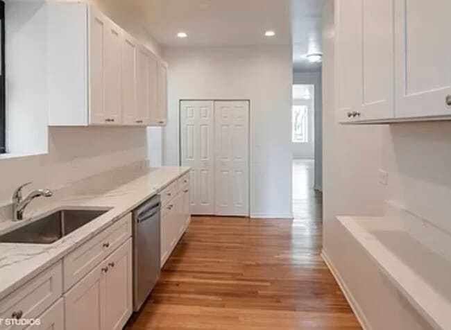 Building Photo - 4847 W Washington Blvd