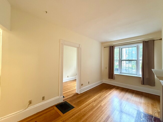 Building Photo - 188 Marlborough St