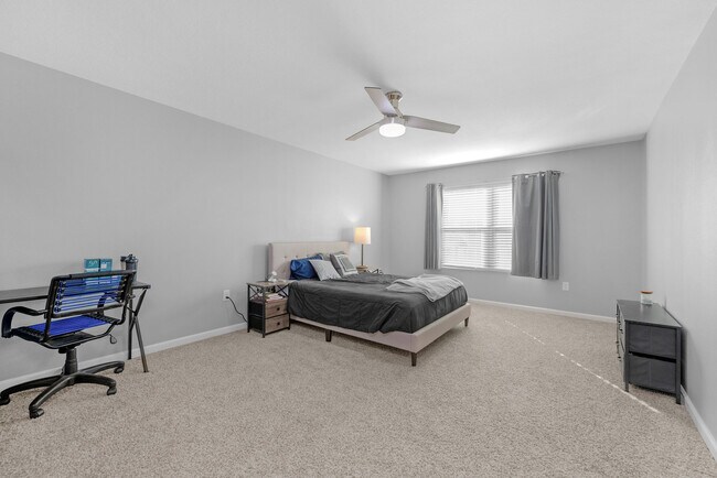 Foto del edificio - 8686 Pathstone Blvd