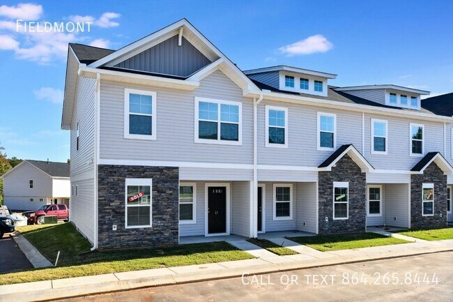 Building Photo - 27 English Ct