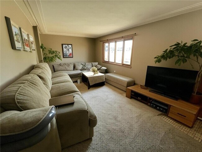 Foto del edificio - 10809 Abbott Ave S