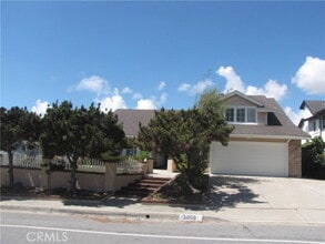 Building Photo - 3009 Calle Frontera