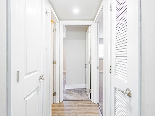 Foto del edificio - Forest Station Apartments