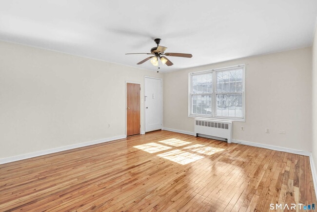 Building Photo - 33 Nob Hill Cir