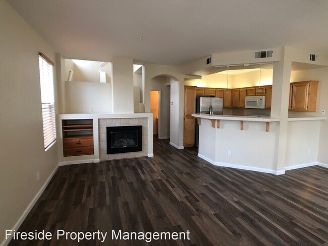 Building Photo - 2 br, 2.5 bath House - 519 Manhattan Pl