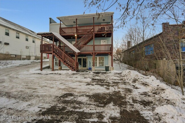 Building Photo - 144-144 Market St