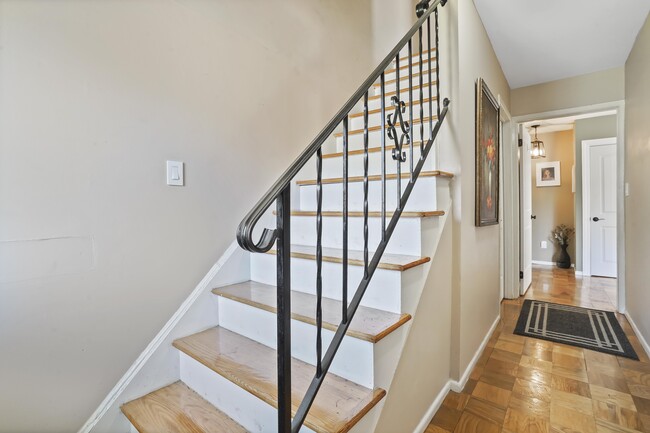 Entryway Leading To First Floor Apartment - 7 Harris Lane