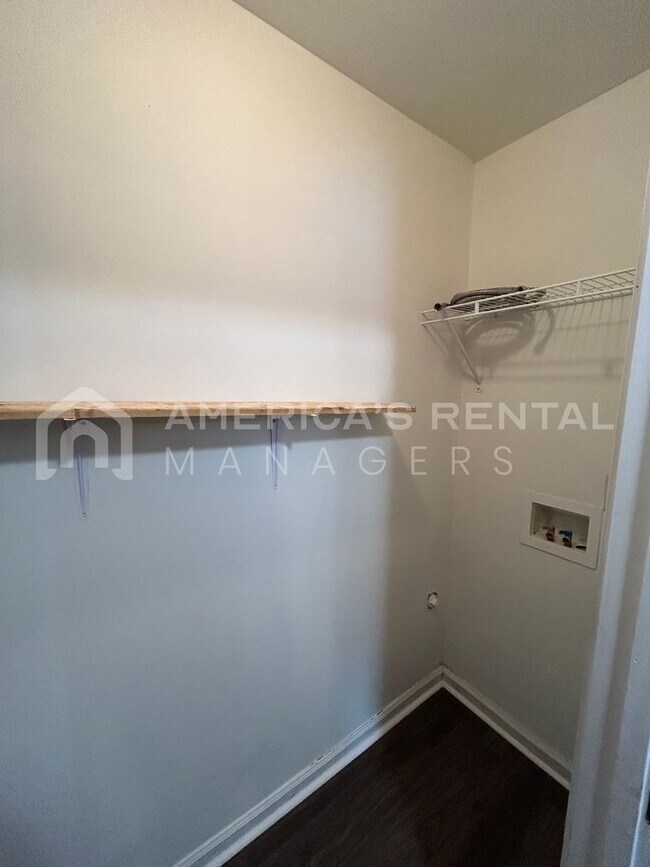 Foto del edificio - Home For Rent in Odenville, AL...Available...