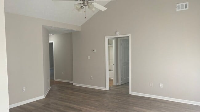 Foto del edificio - 9123 Jefferson Village Dr SW