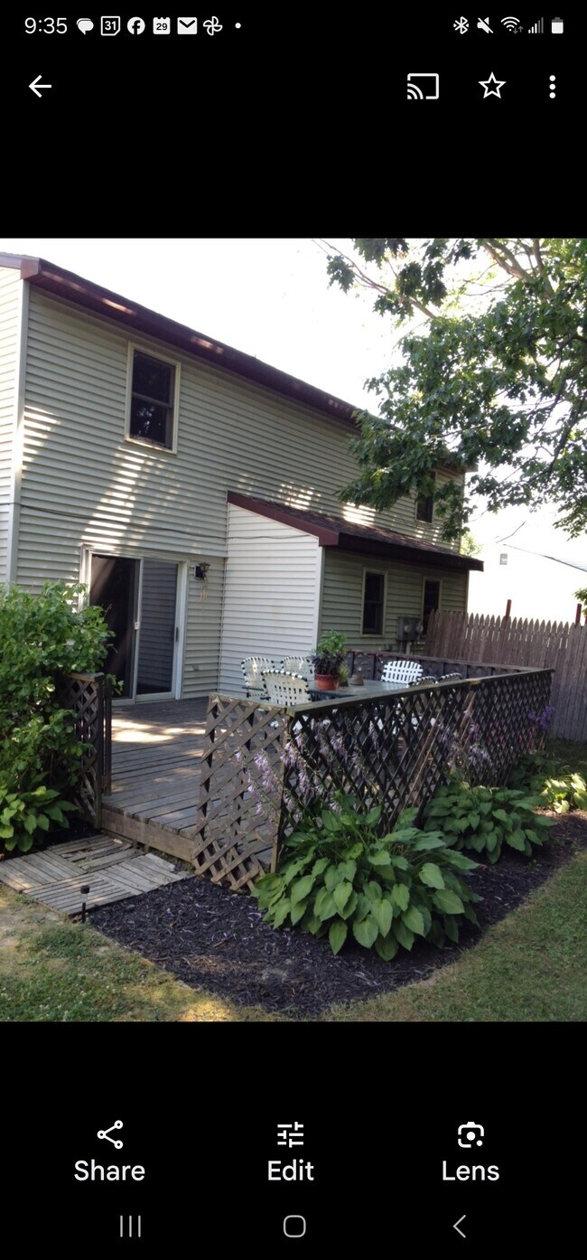 Private deck and fenced in backyard - 27 Hanover Dr