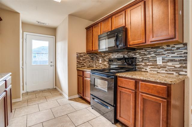 Foto del edificio - 811 E College St