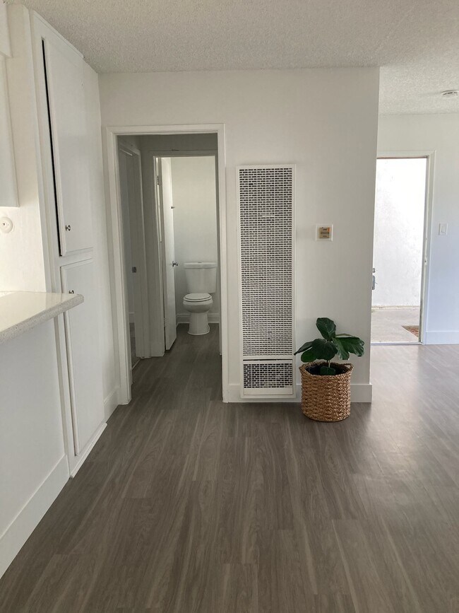 pasillo - Beachside Apartments