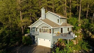Building Photo - 3338 Bottle Bay Rd