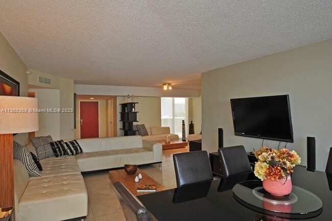 Building Photo - 16711 Collins Ave