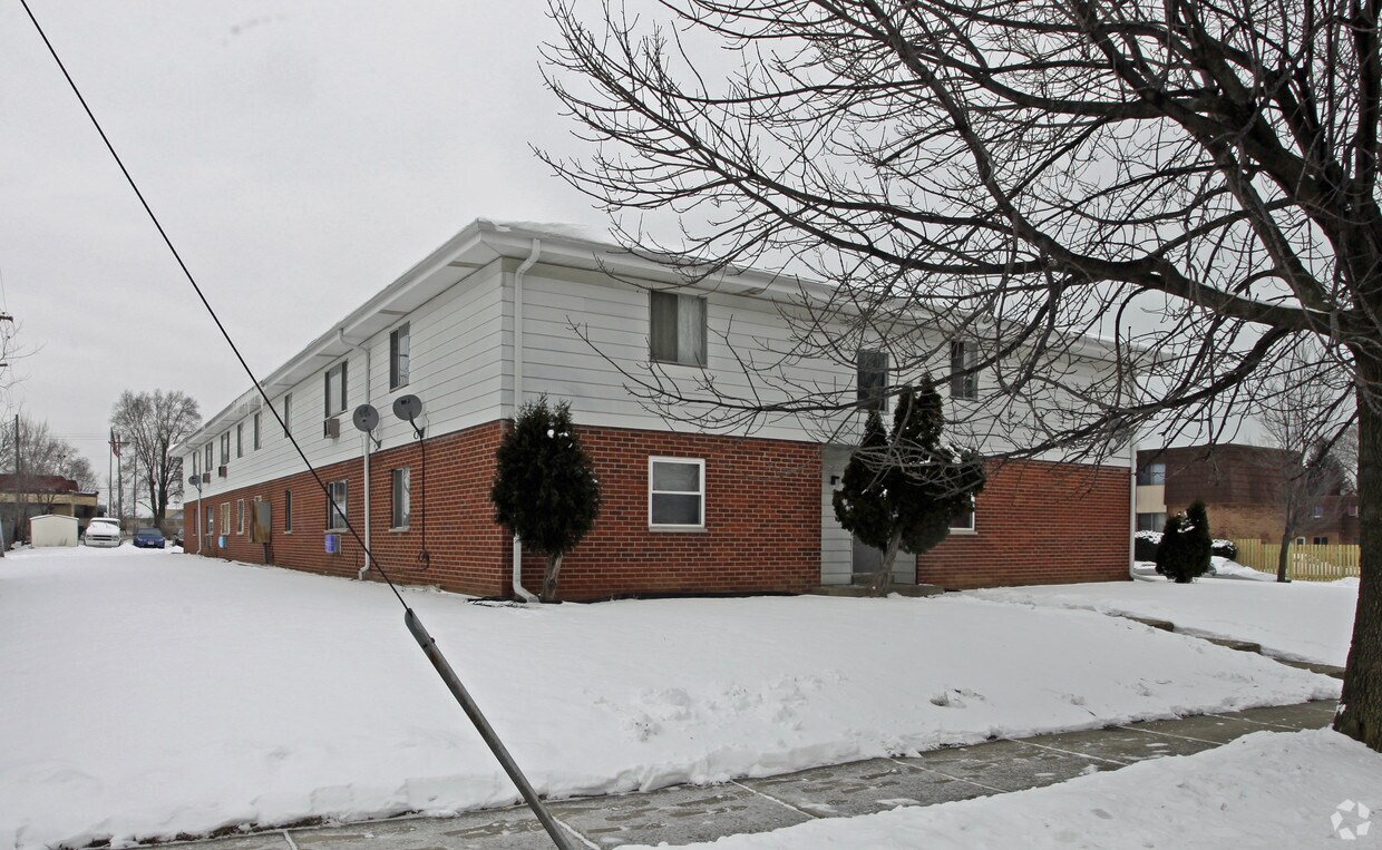 Building Photo - Bicanin Apartments