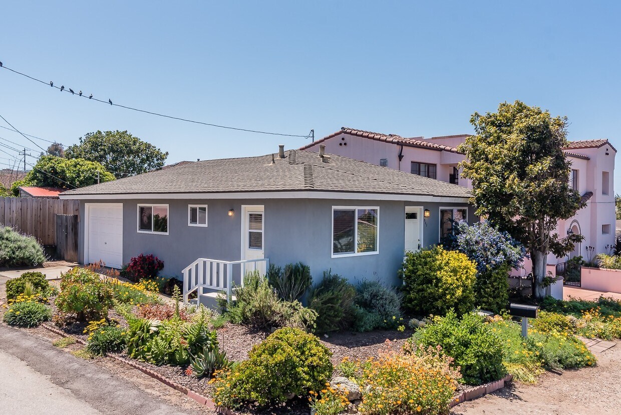 Primary Photo - 2 bedroom, 1 bath house in Morro Bay