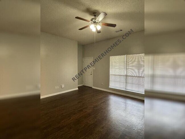 Building Photo - 2814 Henson Pl