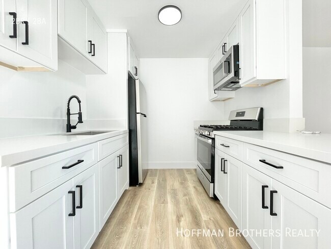 Foto del edificio - 239 S Harvard Blvd Los Angeles, CA 90004