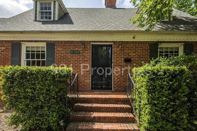 Building Photo - 59 N Ashlawn Rd