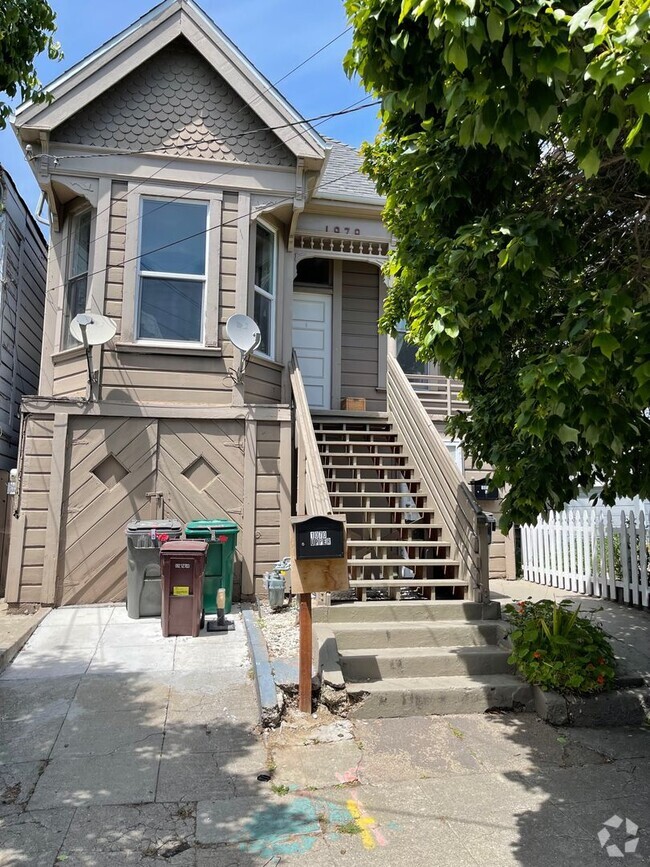 Building Photo - 1070 54th St