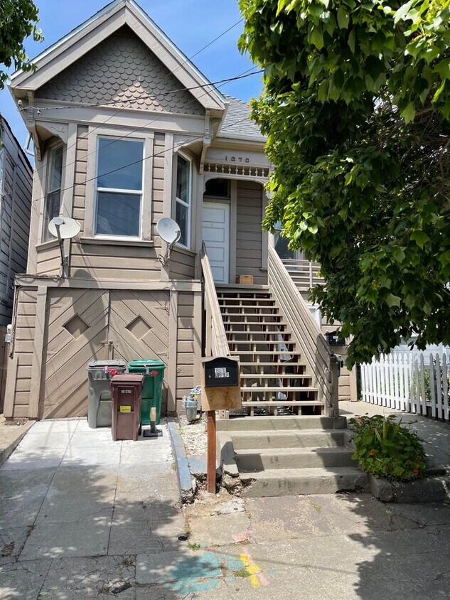 Foto principal - 1070 54th St