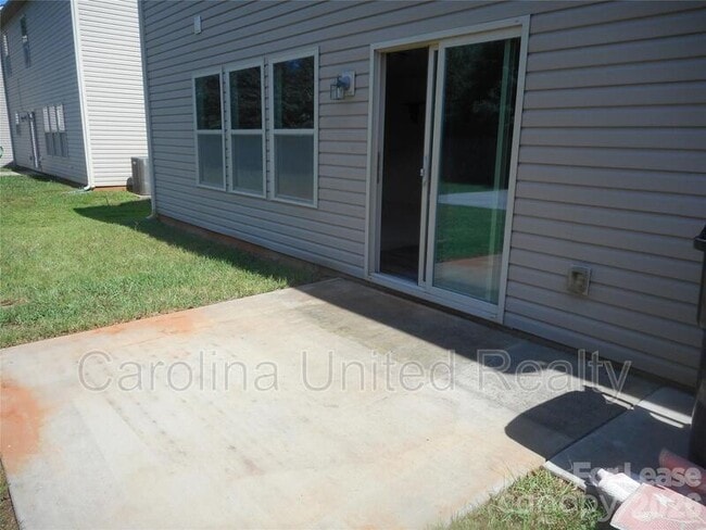 Building Photo - 7156 Pitzer Dr