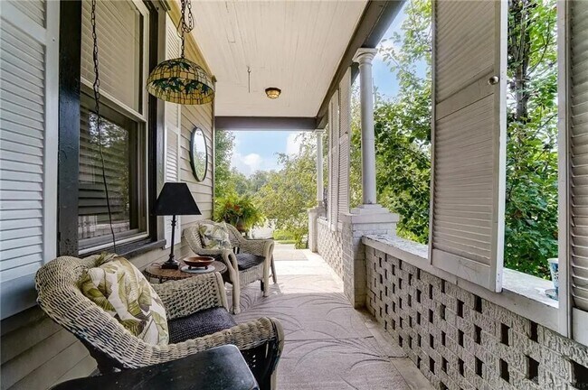 Foto del edificio - 4816 Eastern Ave