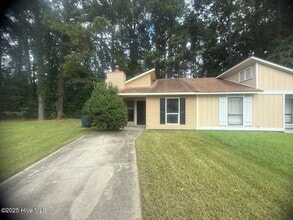 Building Photo - 137 Twinwood Dr