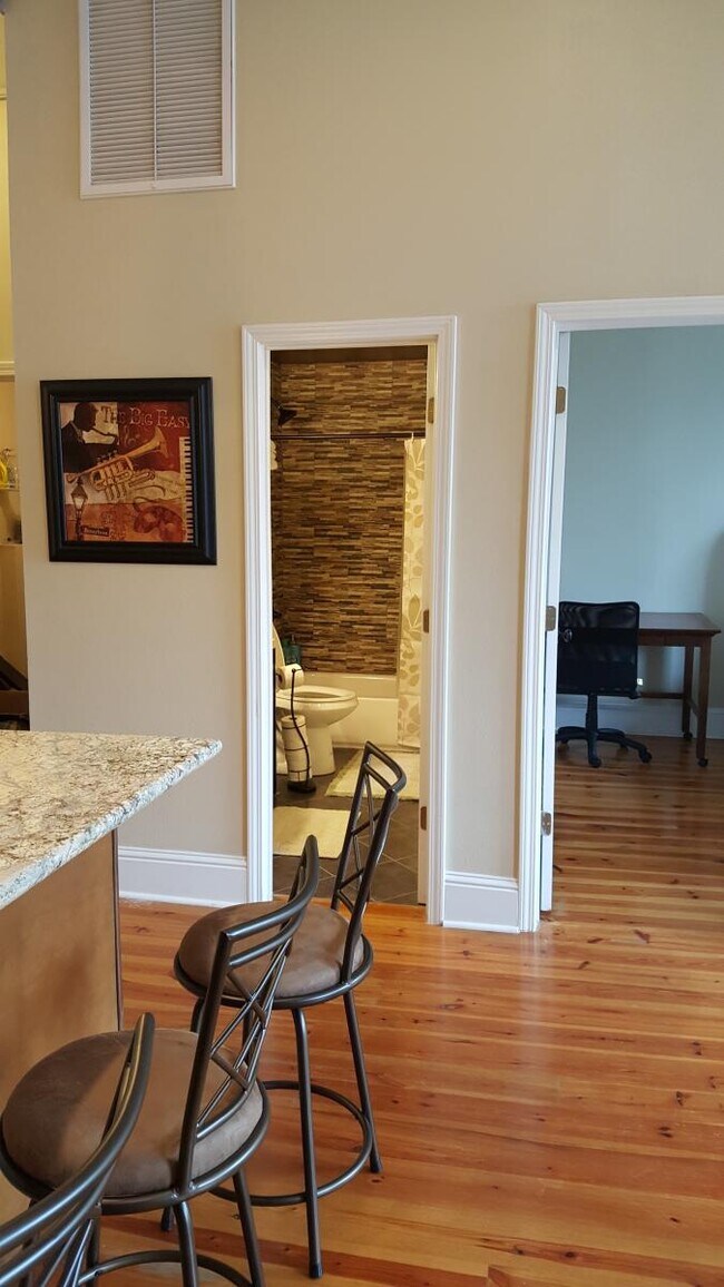 Building Photo - 1224 Decatur St