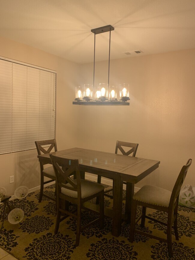 Dinning Area - 10246 Beachcomber St