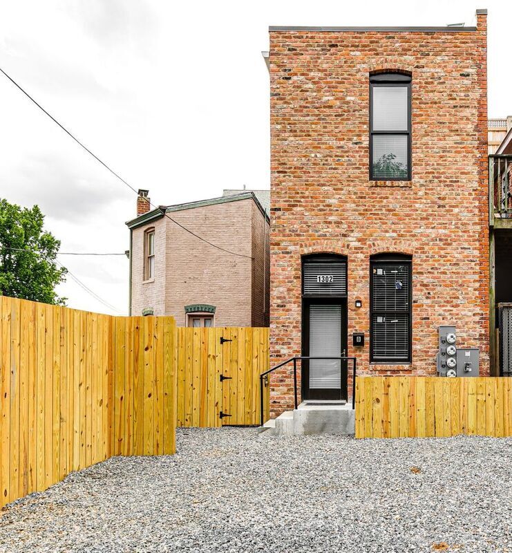 Primary Photo - 1302 Floyd Ave