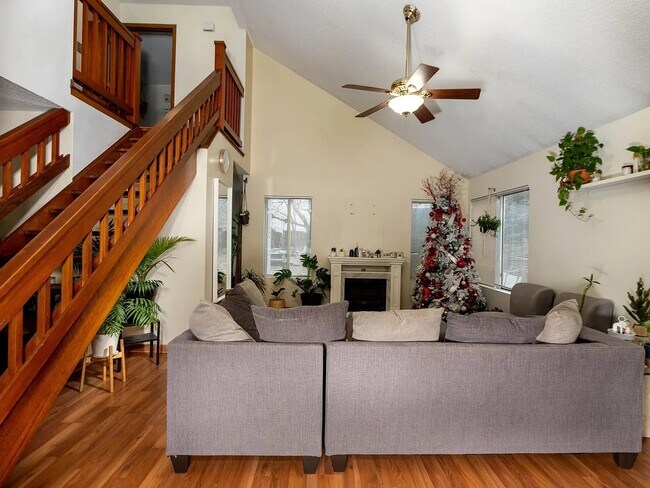 Foto del edificio - 2120 Brittany Ct